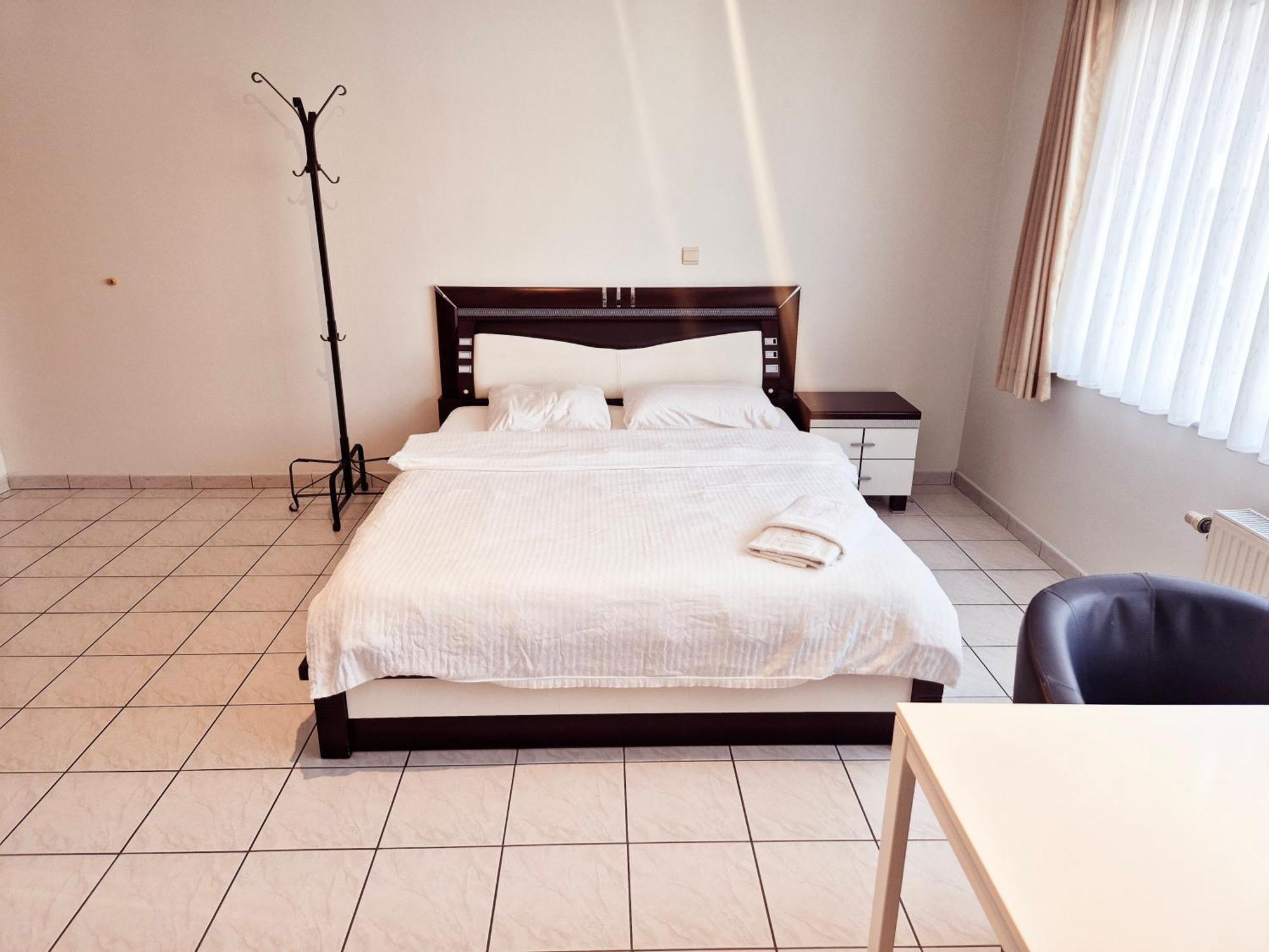 Flatpolis Brussels Airport Budget Дігем Екстер'єр фото