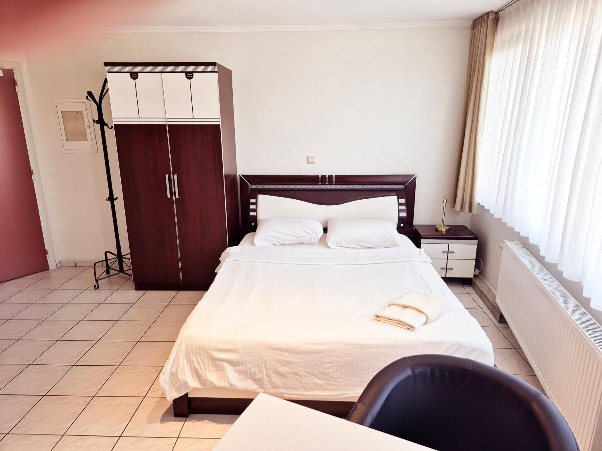 Flatpolis Brussels Airport Budget Дігем Екстер'єр фото